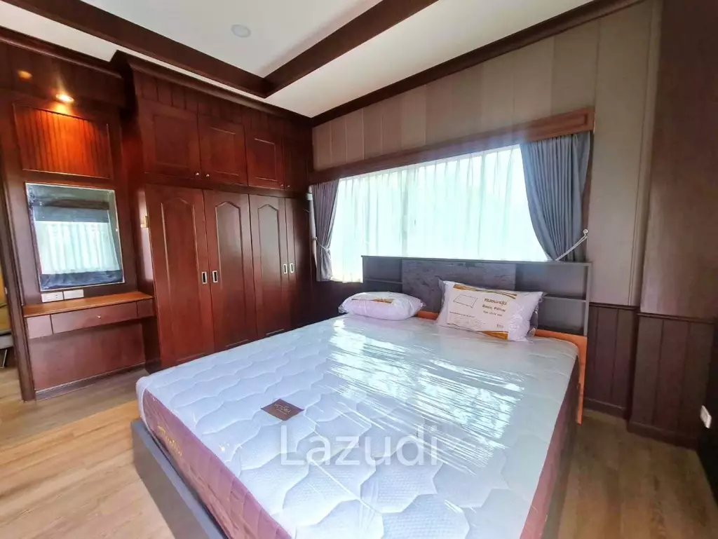 Luxury Pool Villa House for Sale