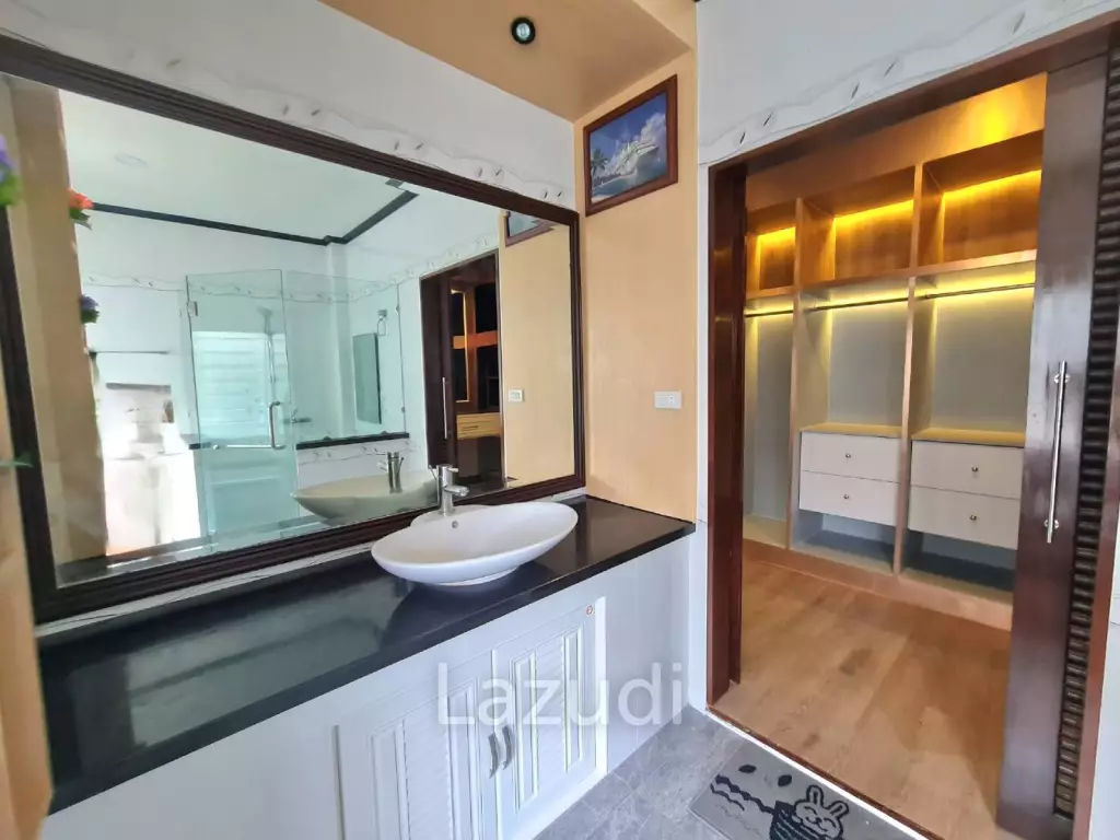 Luxury Pool Villa House for Sale