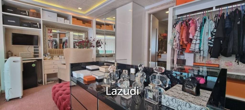 Duplex Unit for Sale in Wongamat Tower