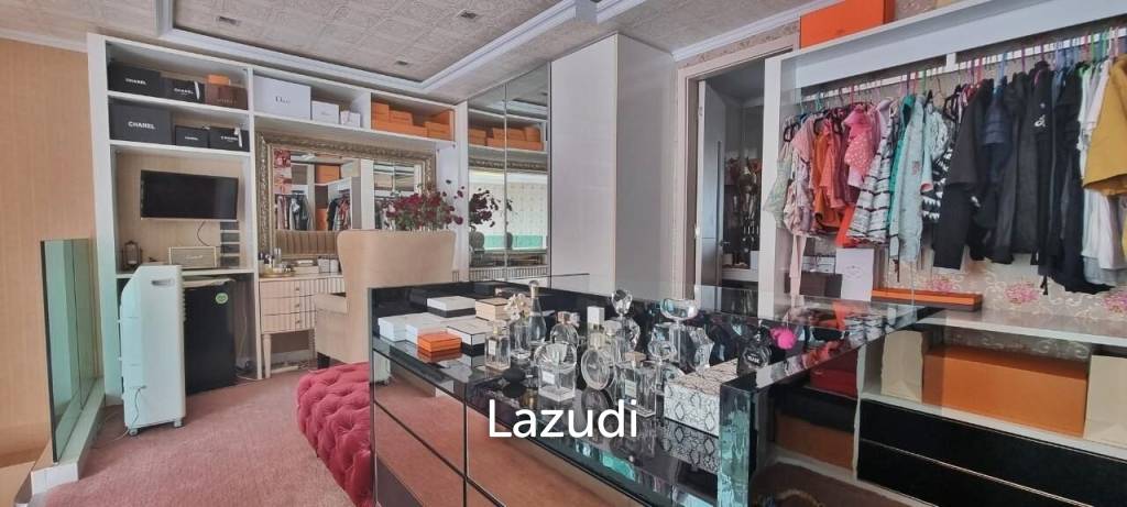 Duplex Unit for Sale in Wongamat Tower