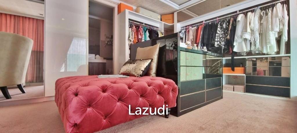 Duplex Unit for Sale in Wongamat Tower