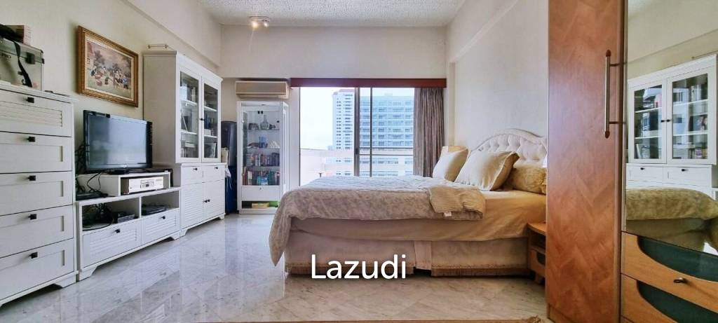 1 Bedroom for Sale in Jomtien Condotel