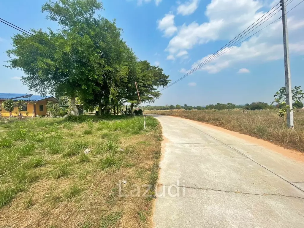 Great Land Plot at Mabprachan for Sale