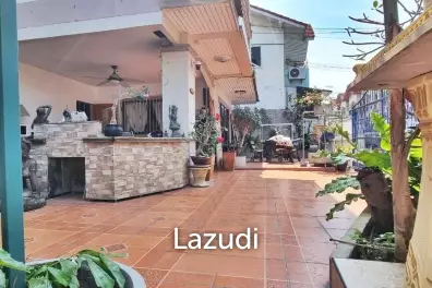 2 Storey House for Sale in Na-Kluea