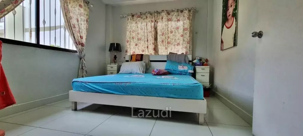 2 Storey House for Sale in Na-Kluea