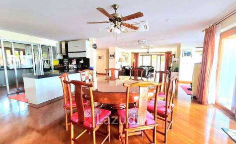 Wonderful 4 Bedrooms House for Sale