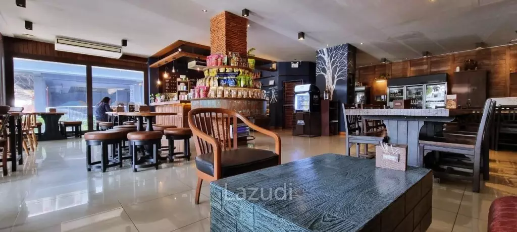 4 Buildings with business for Sale