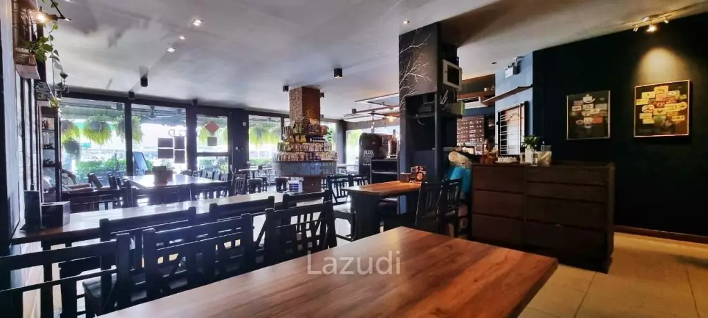 4 Buildings with business for Sale