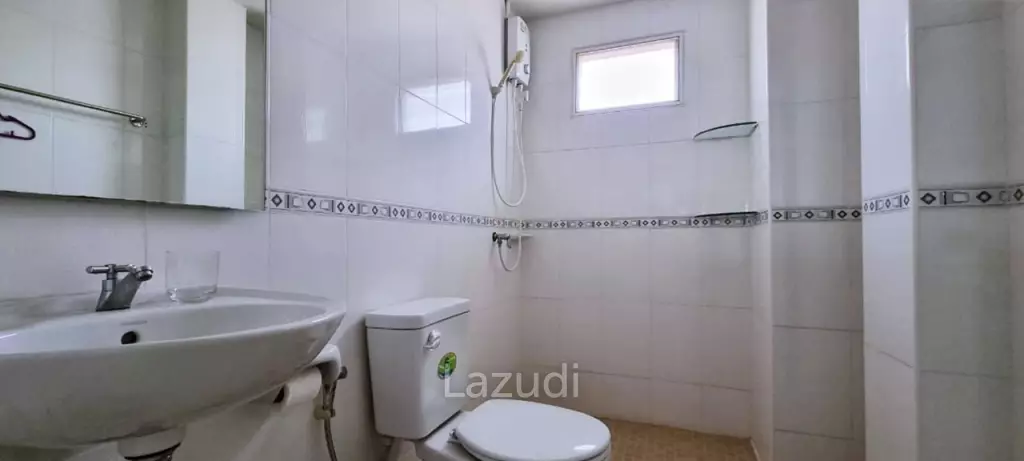 4 Buildings with business for Sale