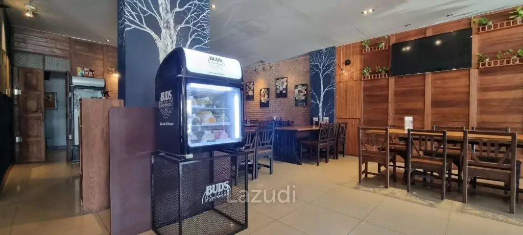 4 Buildings with business for Sale
