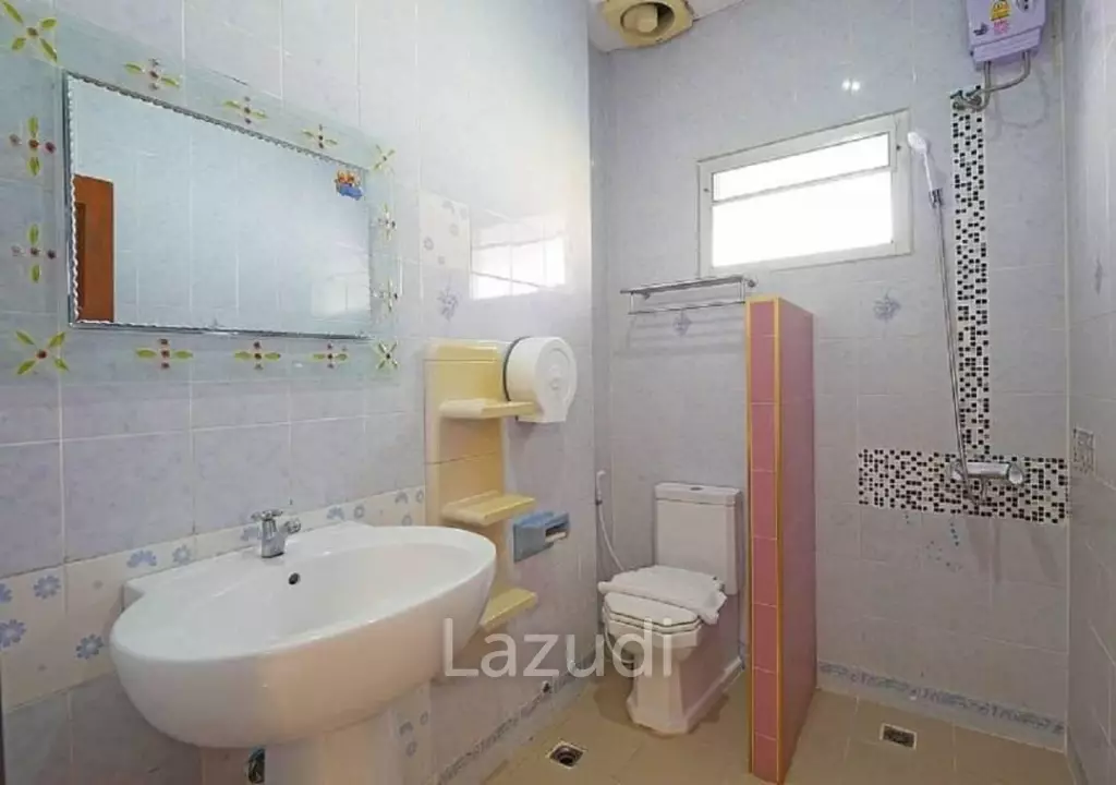 7 Bedrooms House for Rent in Jomtien