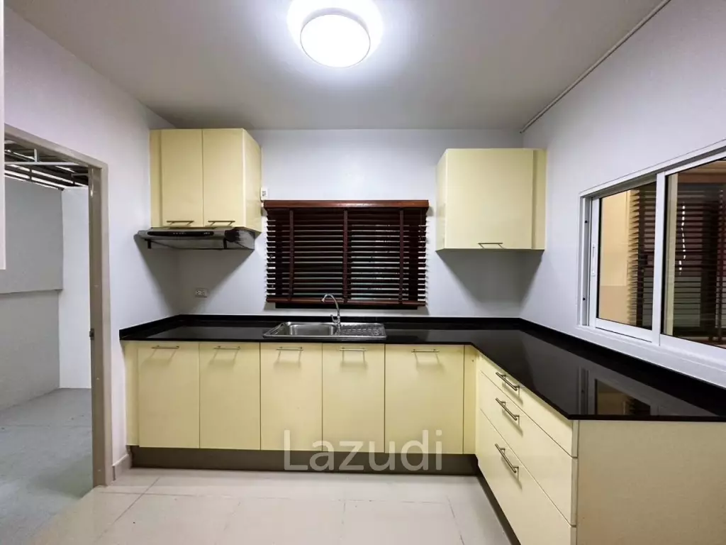 3Bedrooms House for Sale in Nong Prue