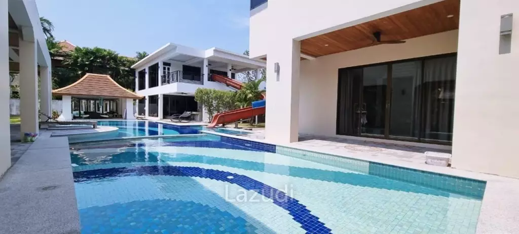 8 Beds 8 Baths 750 SQ.M. Phutara Villa Pattaya