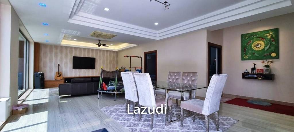 8 Beds 8 Baths 750 SQ.M. Phutara Villa Pattaya