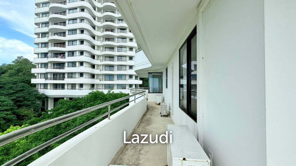 3 Bedrooms 3 bathrooms 266 SQ.M. Royal Cliff Garden