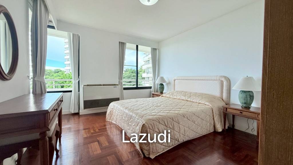 3 Bedrooms 3 bathrooms 266 SQ.M. Royal Cliff Garden