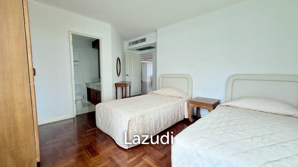3 Bedrooms 3 bathrooms 266 SQ.M. Royal Cliff Garden
