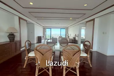 3 ห้องนอน 3 ห้องน้ำ 266 ตร.ม. รอยัล คลิฟ การ์เดนท์
