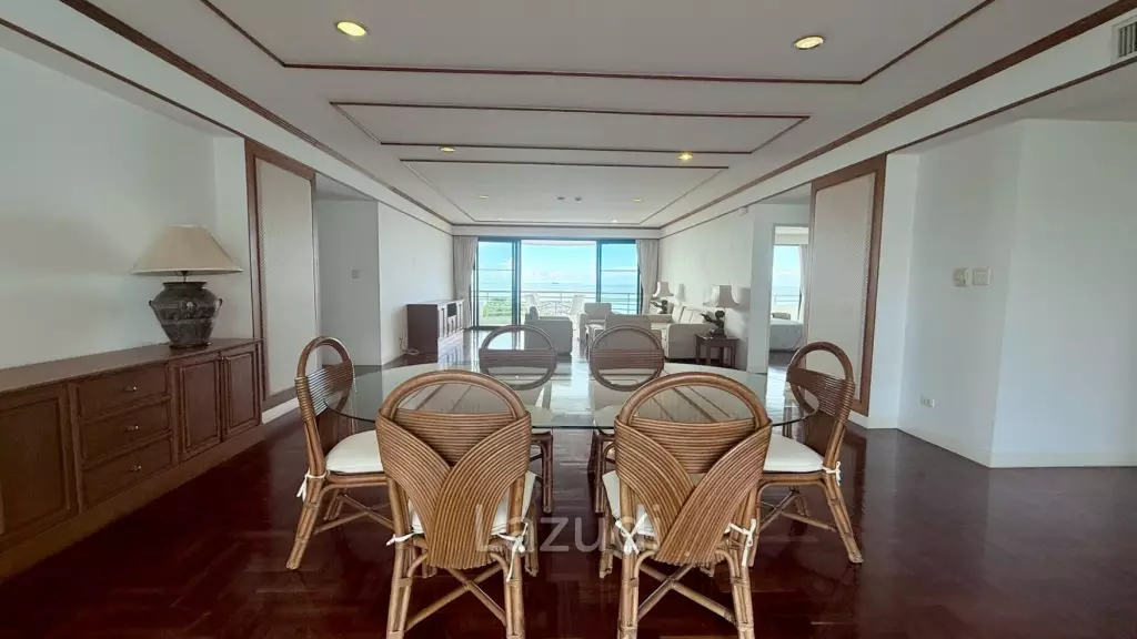 3 Bedrooms 3 bathrooms 266 SQ.M. Royal Cliff Garden