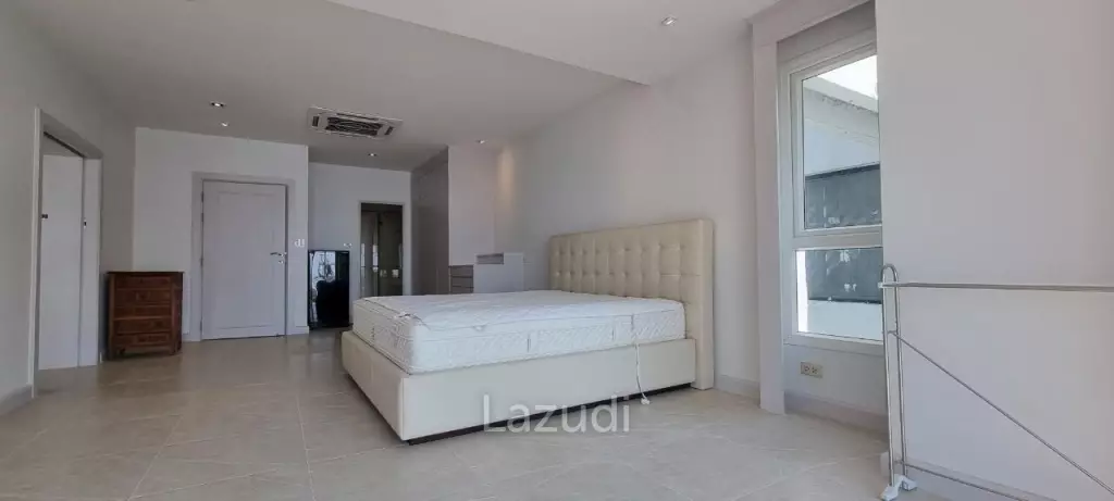 3 Bed 311 SQ.M Beachfront House at Baan Rimpha
