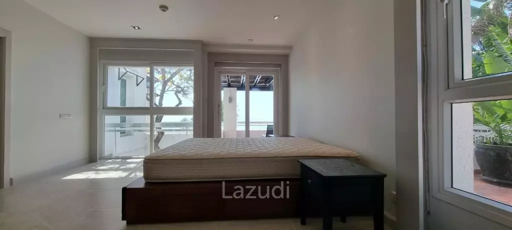 3 Bed 311 SQ.M Beachfront House at Baan Rimpha