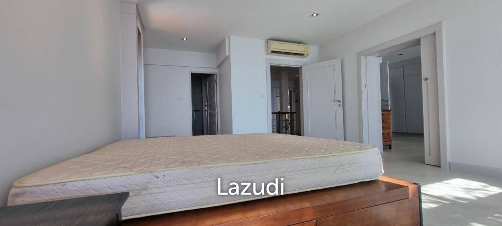 3 Bed 311 SQ.M Beachfront House at Baan Rimpha