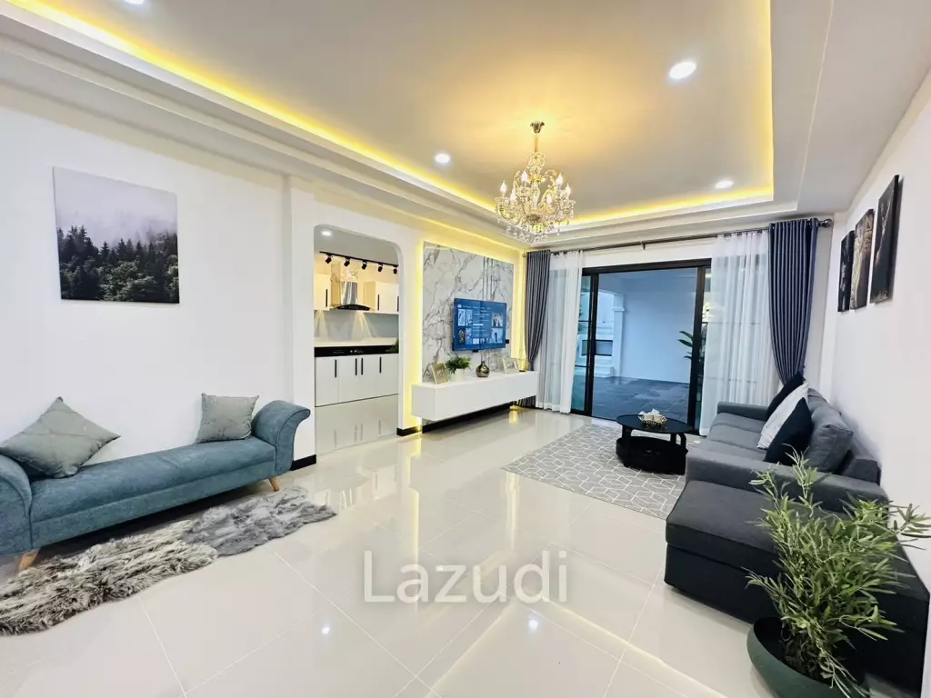 Modern 4 Bedrooms House for Sale