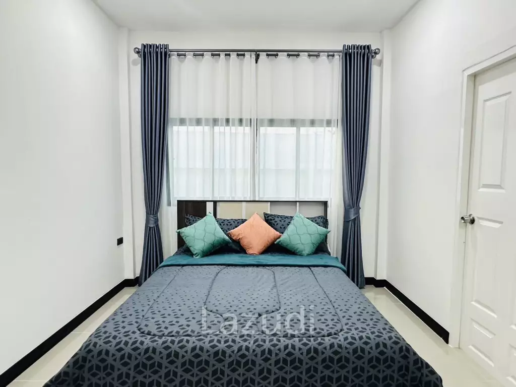 Modern 4 Bedrooms House for Sale