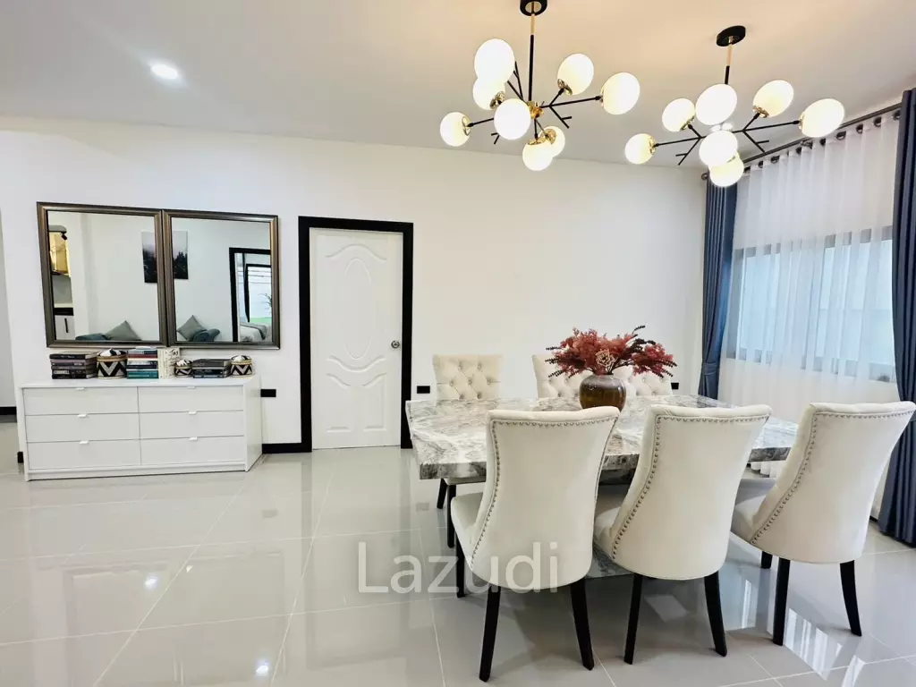 Modern 4 Bedrooms House for Sale