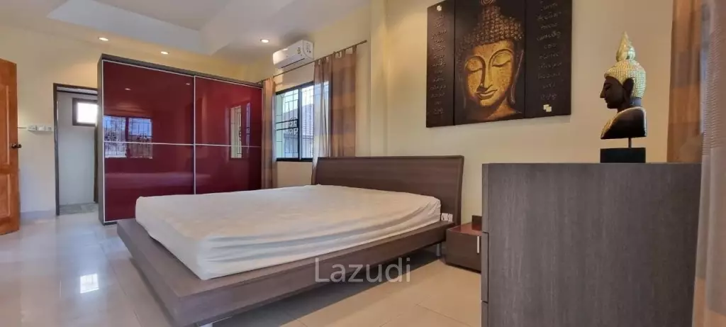 4 Beds House for Sale in East Pattaya