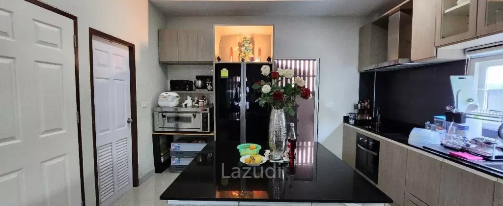 3Bedrooms House with Pool for Sale