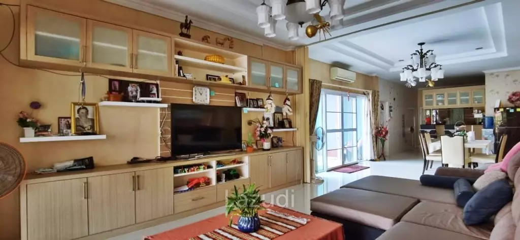 Sattahip House with 3Bedrooms for Sale