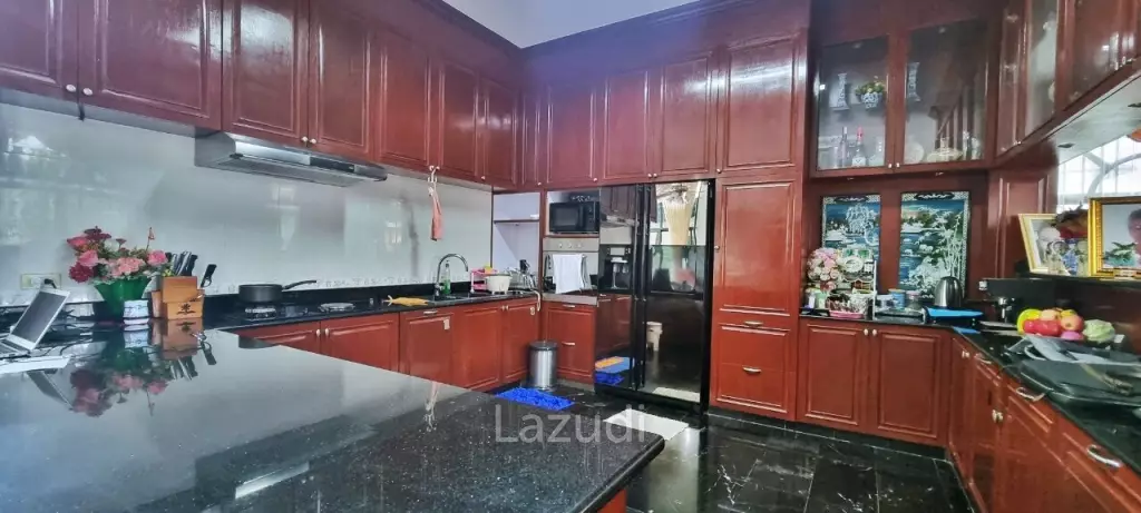 Mabprachan 6 Bedrooms House for Sale