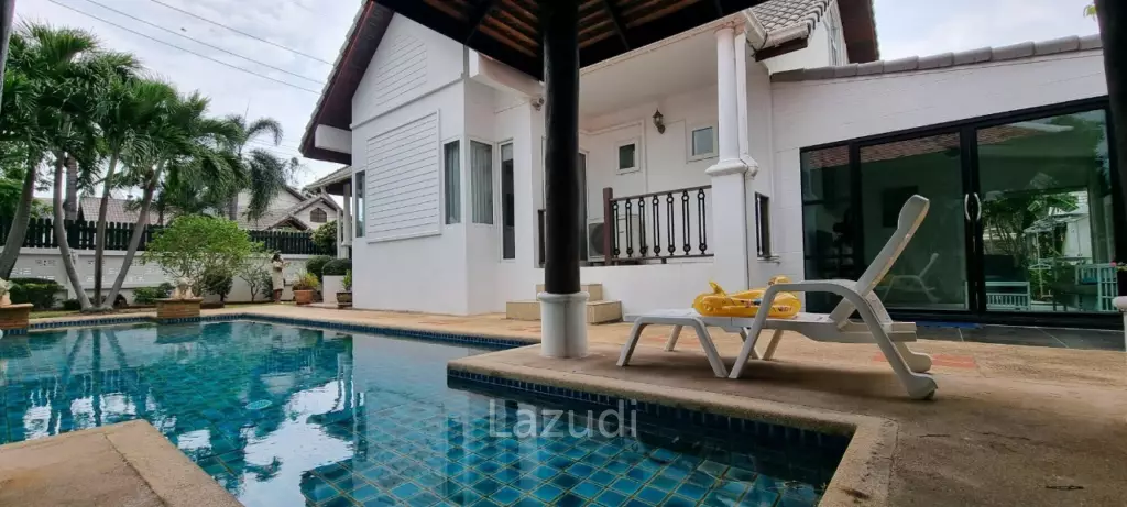 3 Beds 3 Baths 230 SQ.M. Villa for Rent in East Pattaya