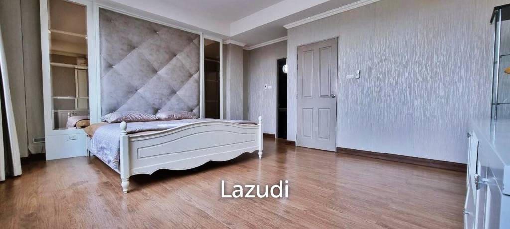 168 SQ.M 3 Bed 3 Storey House in Na Jomtien