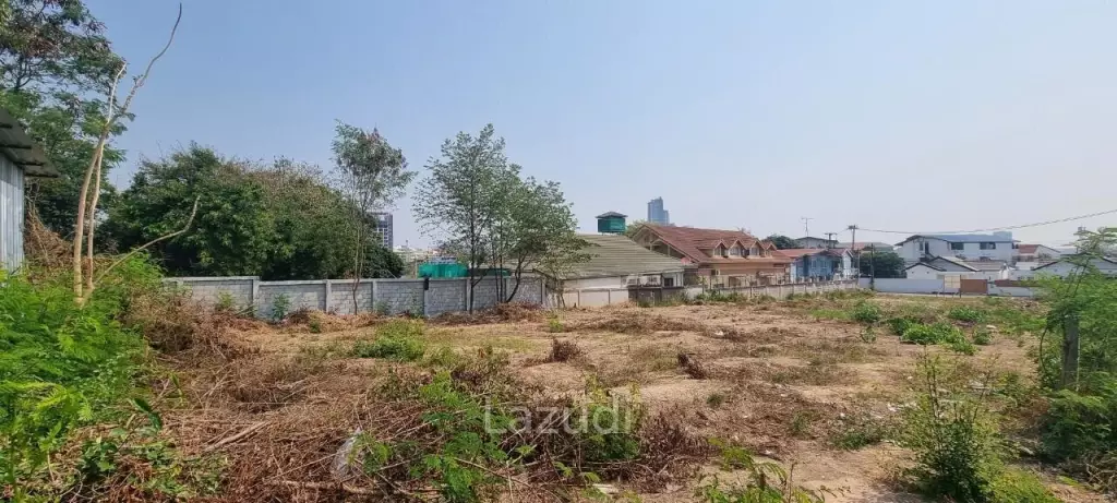 1 Rai Land Plot in Thappraya for Sale