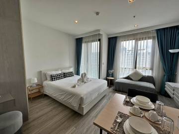 Studio for Sale in Aeras Condo