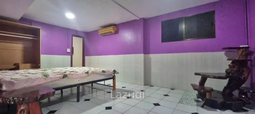 3-Storey House for Sale in Thappraya