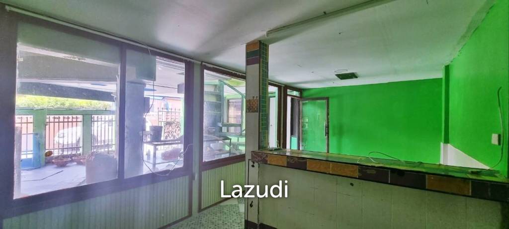 3-Storey House for Sale in Thappraya