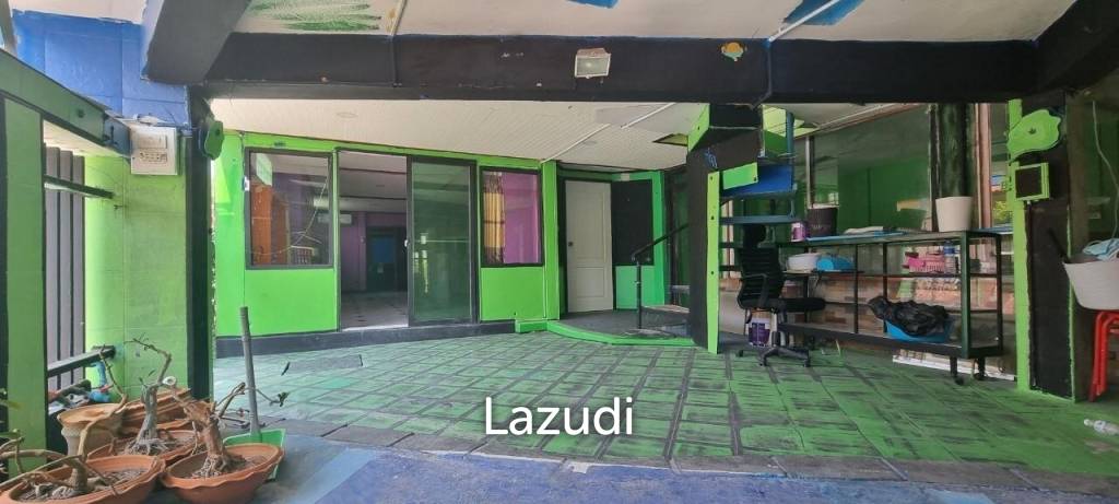 3-Storey House for Sale in Thappraya