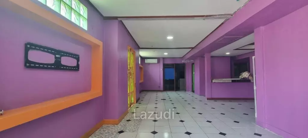 3-Storey House for Sale in Thappraya