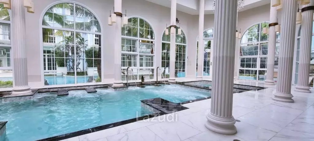1 Bed 67 SQ.M Grand Florida Beachfront