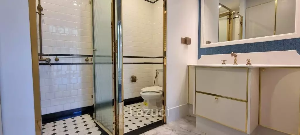1 Bed 67 SQ.M Grand Florida Beachfront