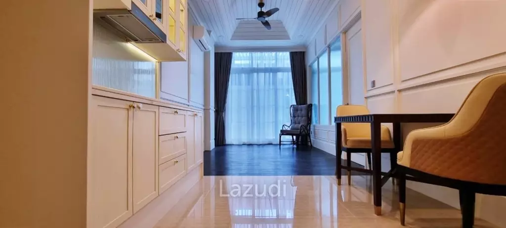 1 Bed 67 SQ.M Grand Florida Beachfront
