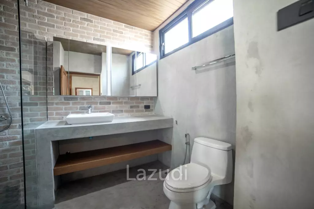 Luxury 9 Bedrooms House for Sale