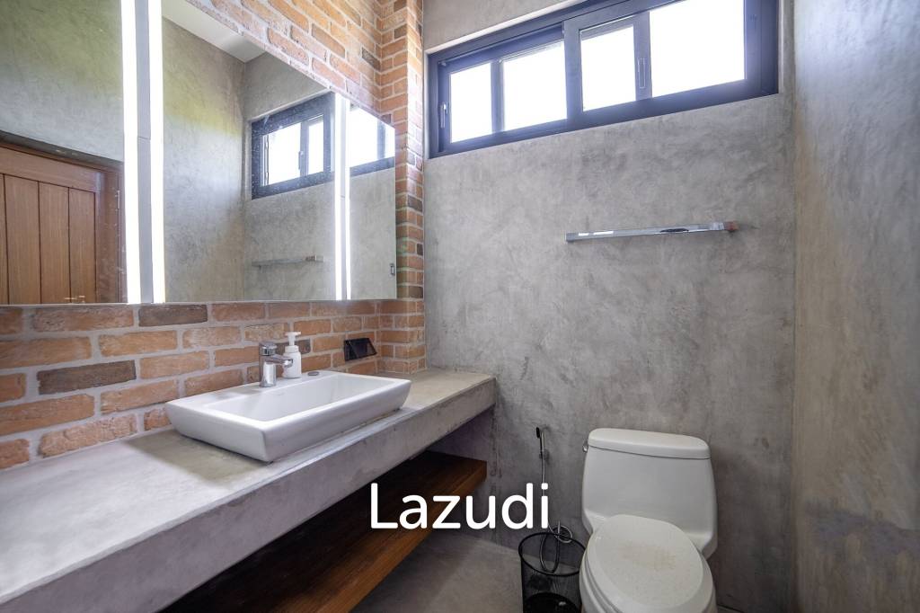 Luxury 9 Bedrooms House for Sale