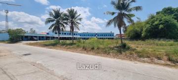Apartment Building and Land for Sale