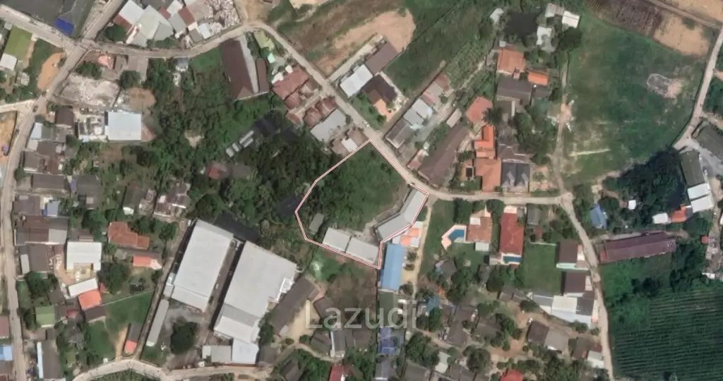 Apartment Building and Land for Sale