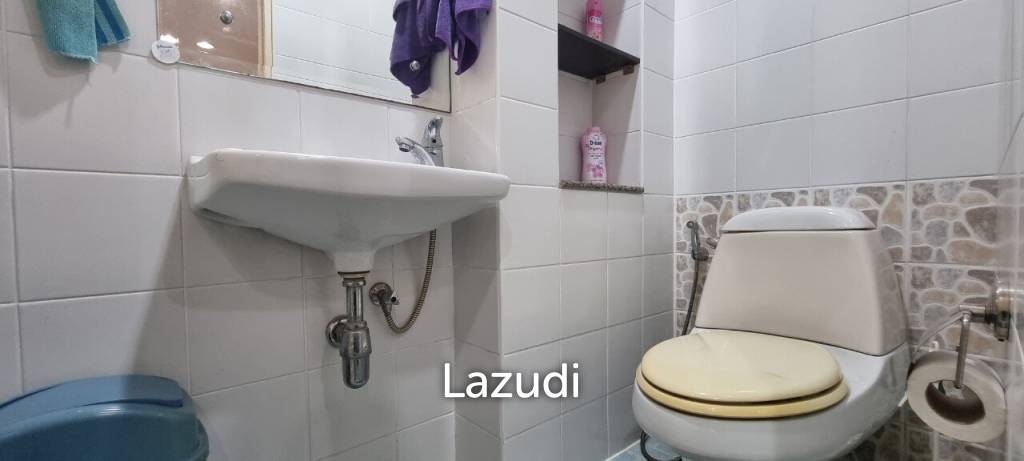 3 Storey House in Wongamat for Sale