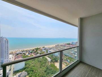 Studio Riviera Jomtien Condo for Sale